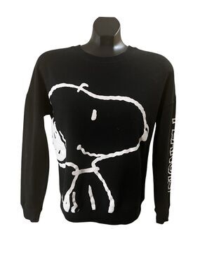 Peanuts Snoopy Sweatshirt - Small